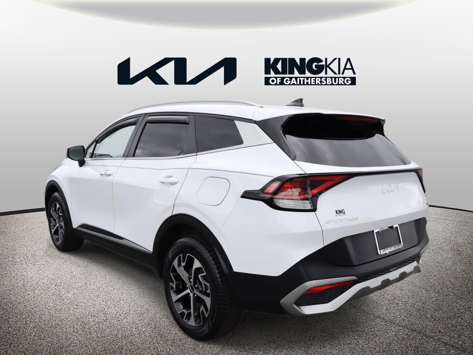 Used 2023 Kia Sportage EX AWD/4WD image 6