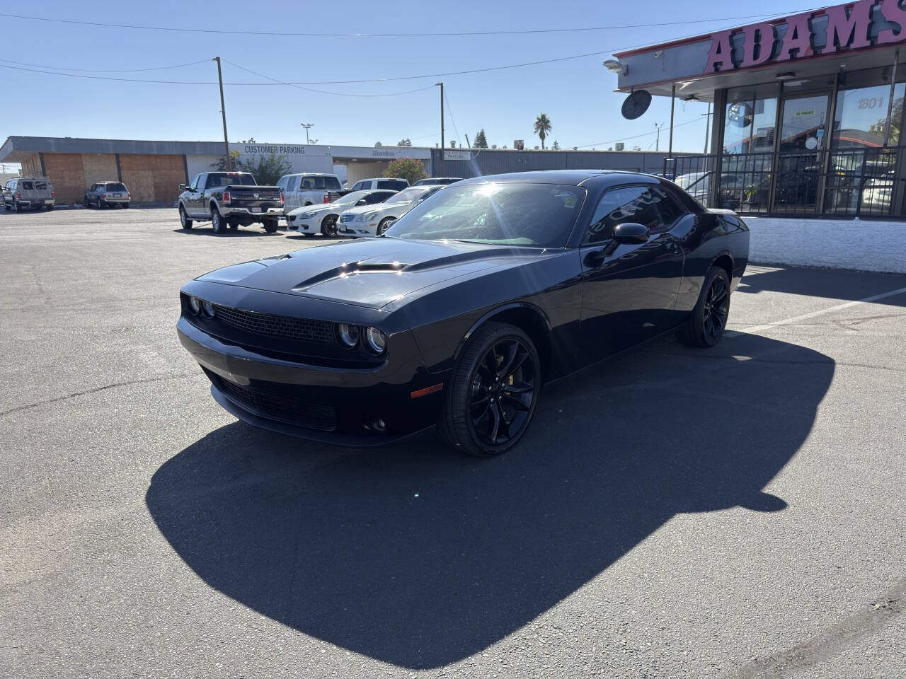 Used 2016 Dodge Challenger R/T w/ Driver Convenience Group RWD image 7
