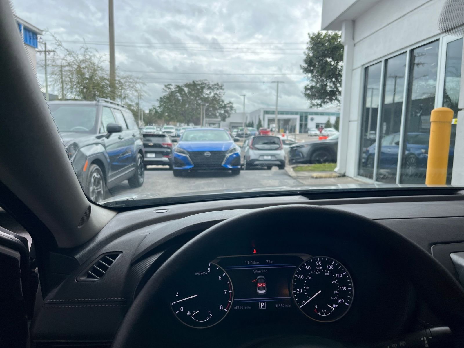 Used 2025 Nissan Sentra SV image 34