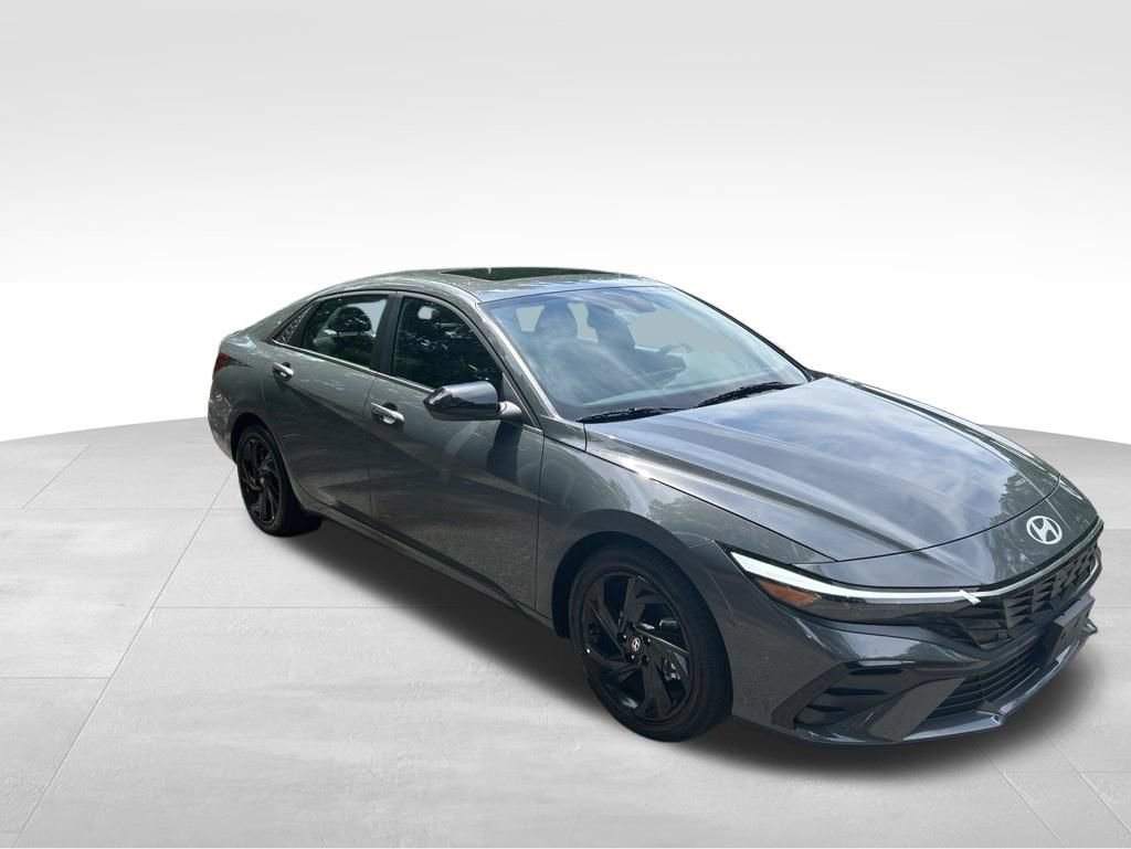 Certified 2026 Hyundai Elantra SEL Sport Premium FWD image 8