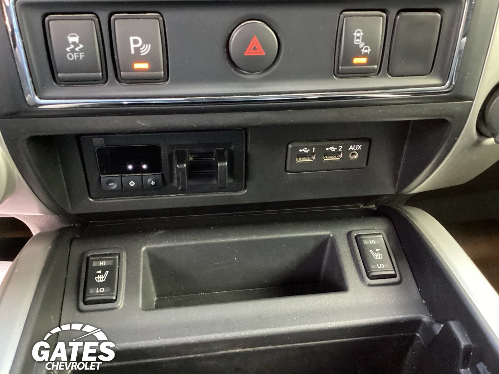 Used 2019 Nissan Titan SL w/ Texas Titan Edition AWD/4WD image 19