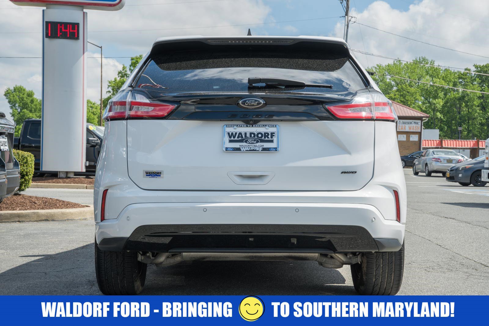 Used 2022 Ford Edge SE w/ Black Appearance Package AWD/4WD image 5