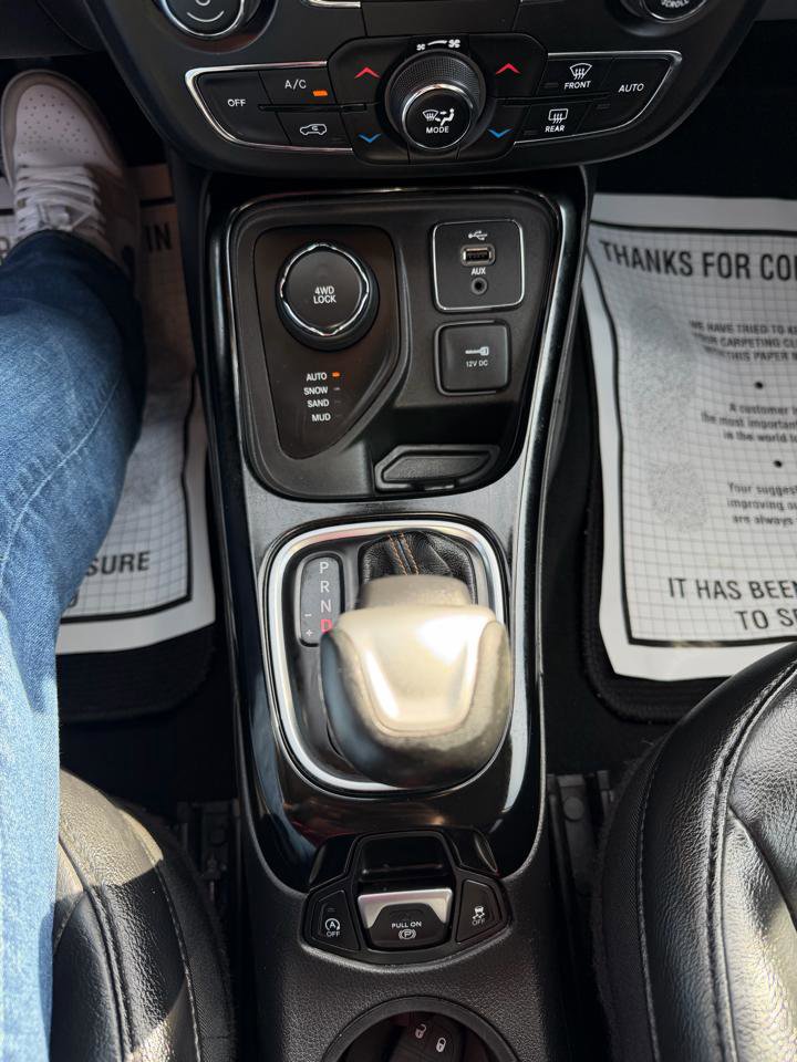 Used 2017 Jeep Compass Limited AWD/4WD image 16