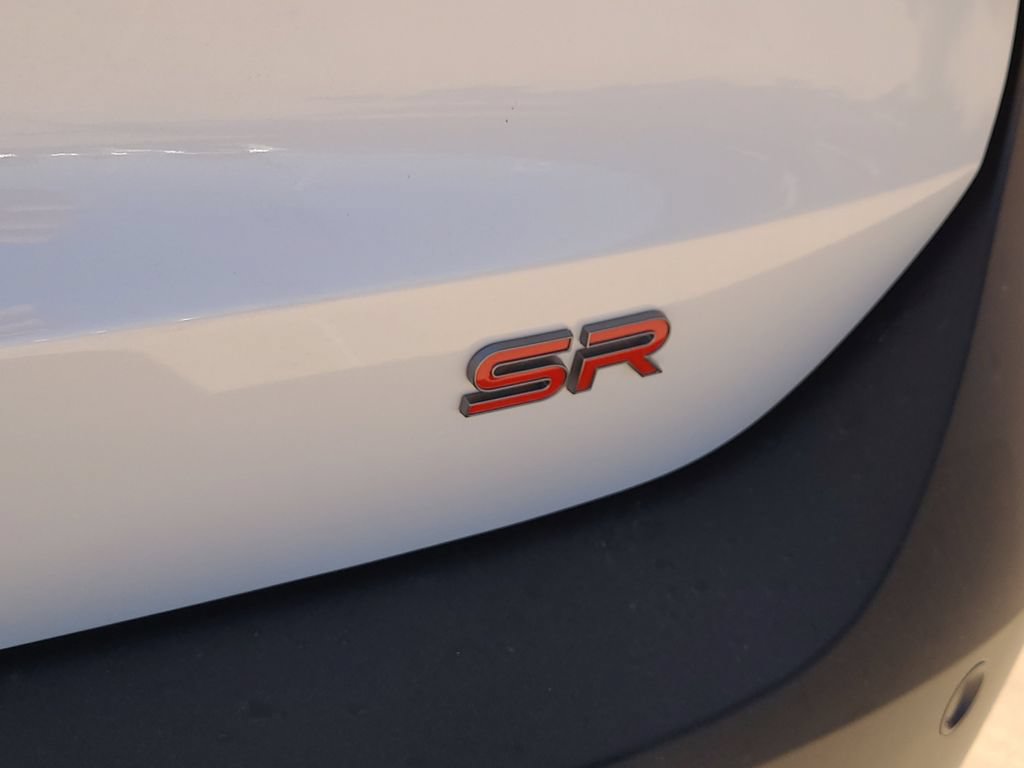 New 2026 Nissan Kicks SR w/ Illumination Package FWD image 7