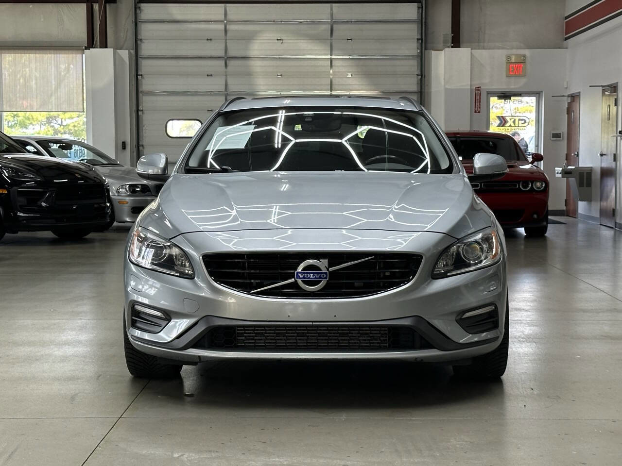 Used 2018 Volvo V60 T5 Dynamic w/ Vision Package image 6
