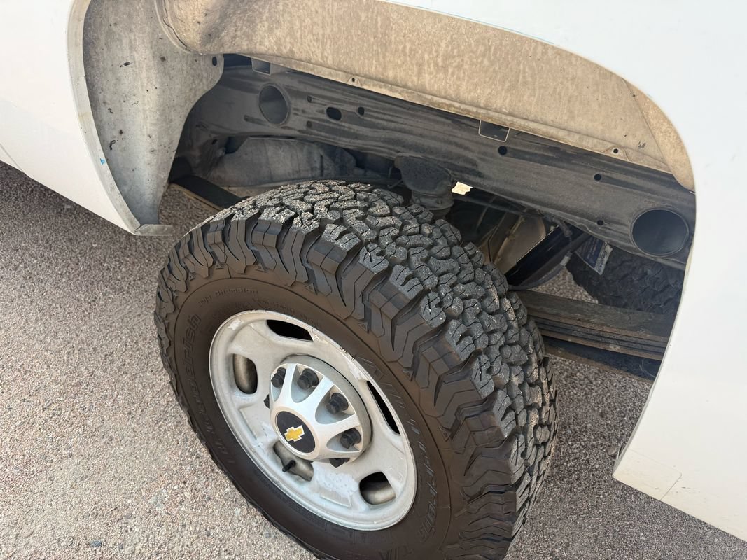 Used 2011 Chevrolet Silverado 2500 W/T AWD/4WD image 6