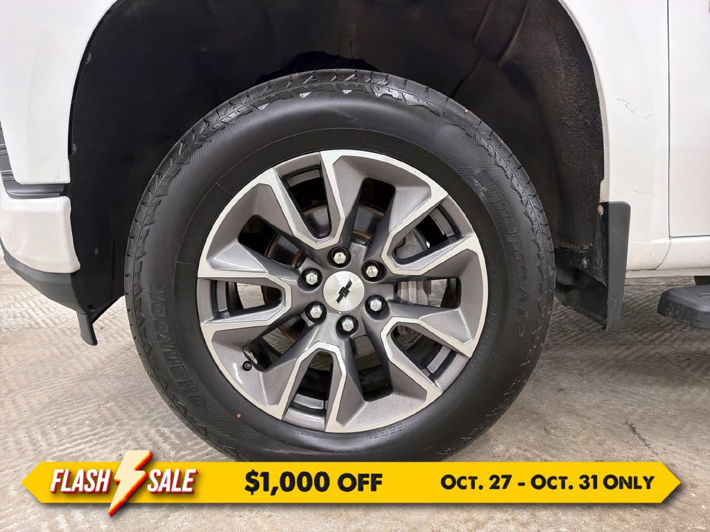 Used 2020 Chevrolet Silverado 1500 RST w/ Texas Edition AWD/4WD image 13