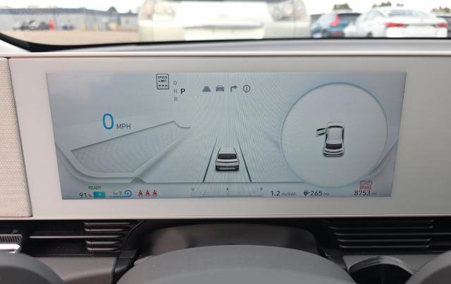 Used 2024 Hyundai Ioniq 5 SEL AWD/4WD image 7