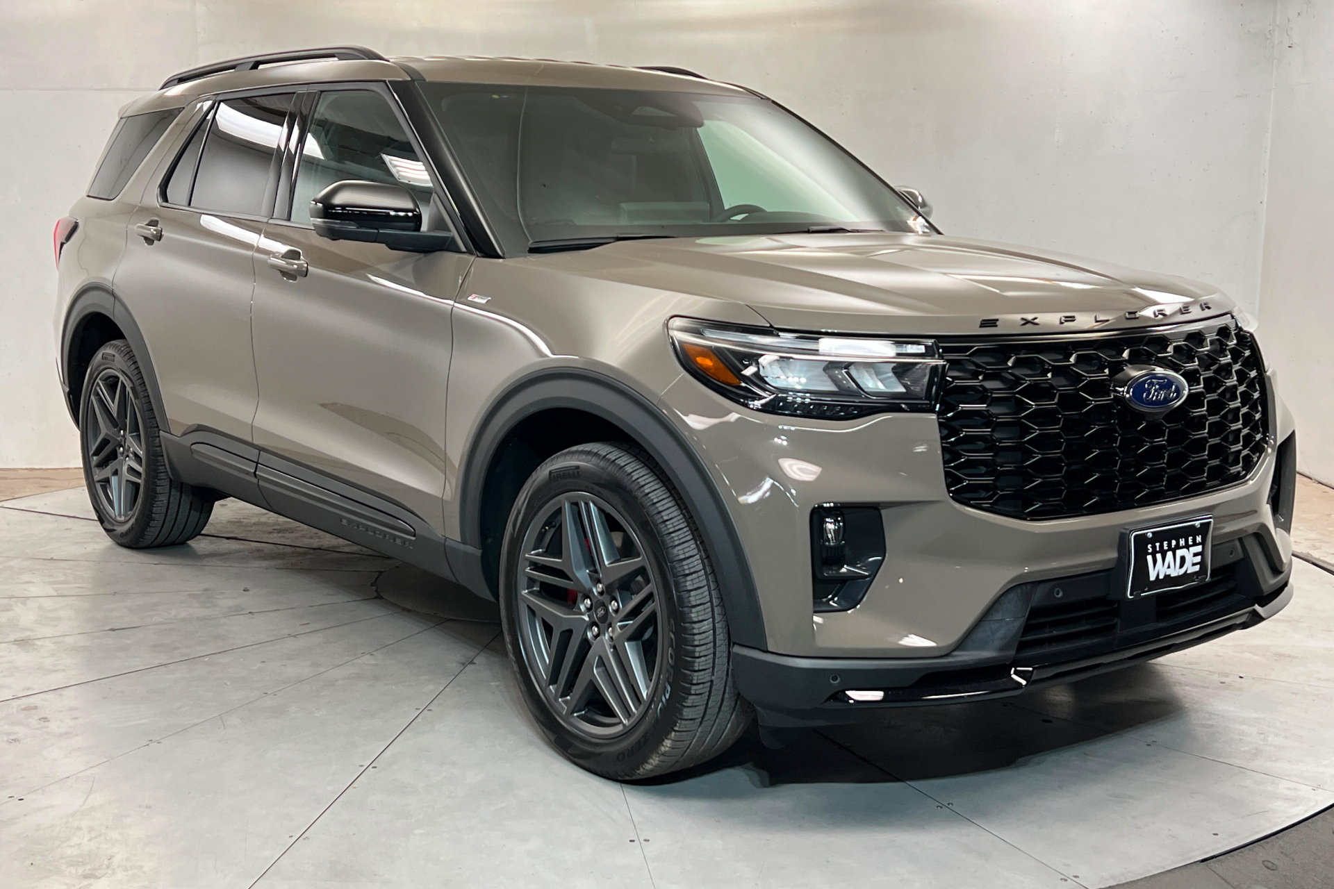Used 2026 Ford Explorer ST-Line w/ ST-Line Street Pack AWD/4WD image 7