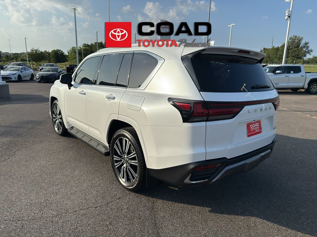 Used 2024 Lexus LX 600 4WD w/ Luxury Package image 3