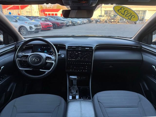 Used 2023 Hyundai Santa Cruz SEL Premium image 3