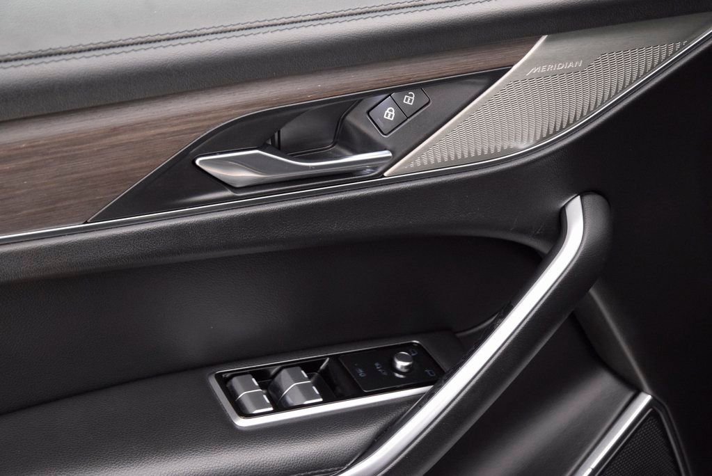 Used 2021 Jaguar F-PACE S image 22