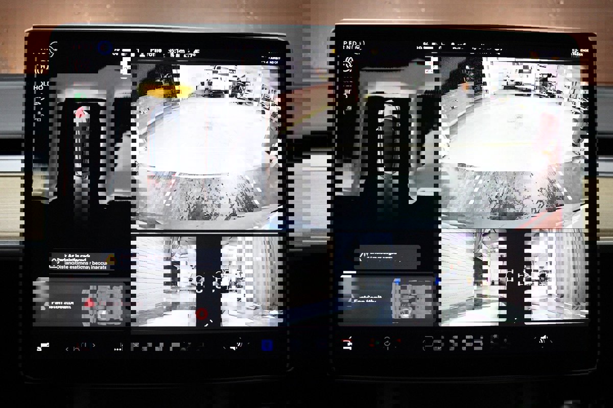 Used 2023 Tesla Model 3 Standard Range image 22