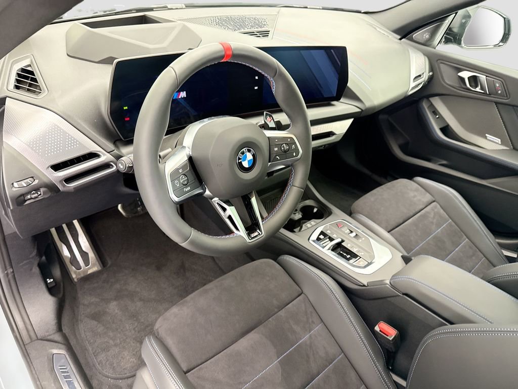 New 2026 BMW M235i xDrive w/ M Performance Package image 9