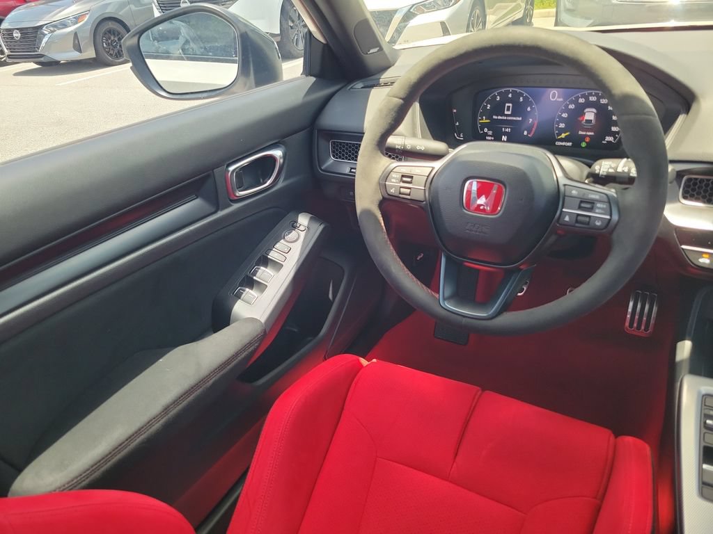 Used 2025 Honda Civic Type R image 14