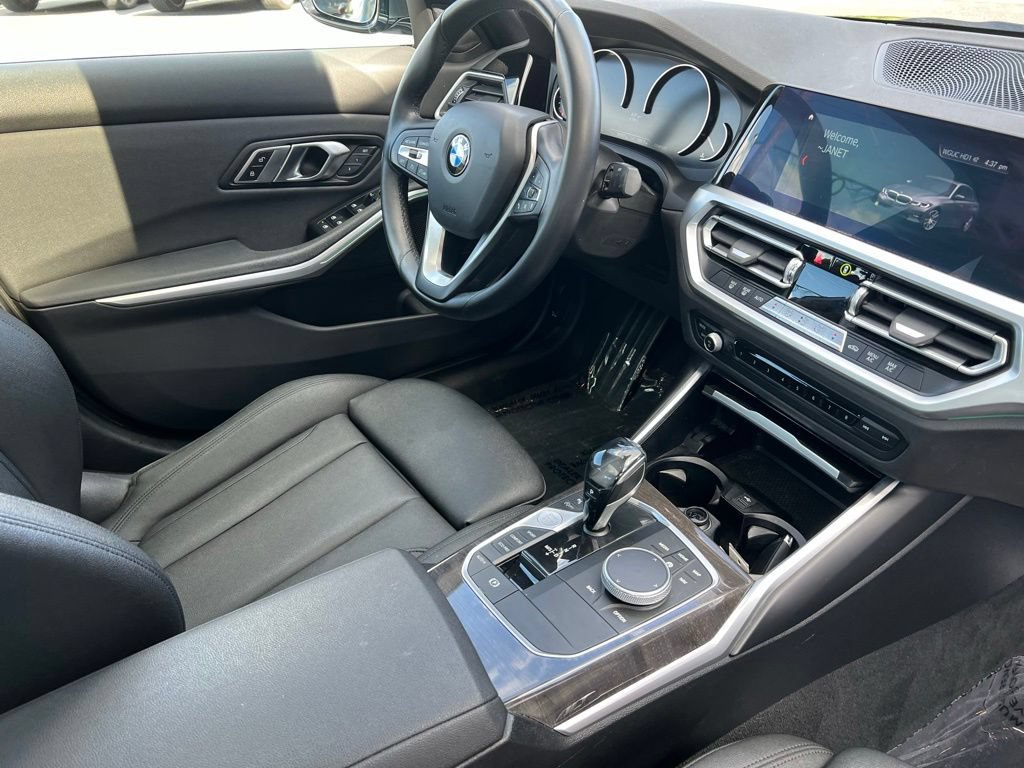Used 2020 BMW 330i Sedan w/ Driving Assistance Package RWD image 32
