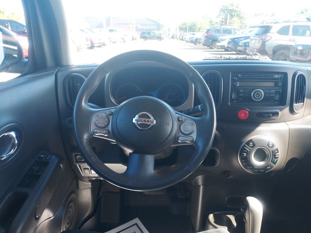 Used 2014 Nissan Cube 1.8 SL w/ Interior Designer Package FWD image 10