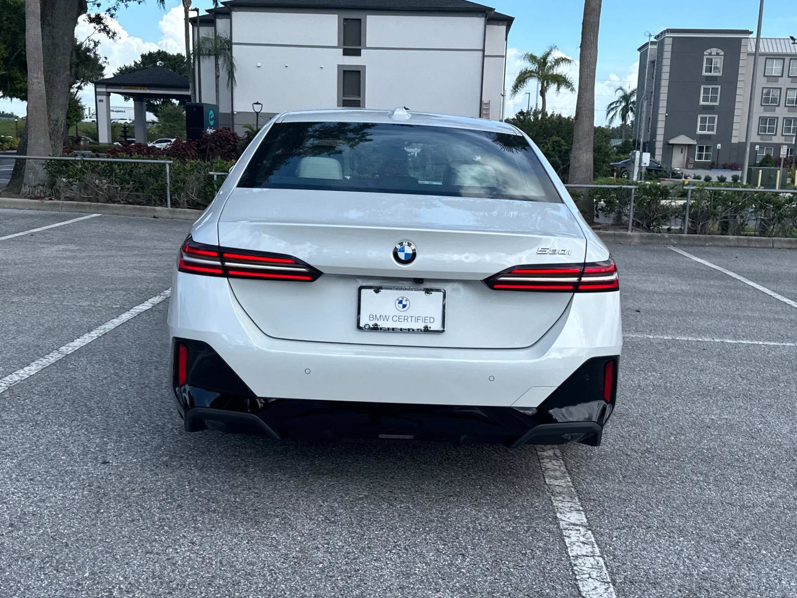 Certified 2025 BMW 530i w/ M Sport Package image 5