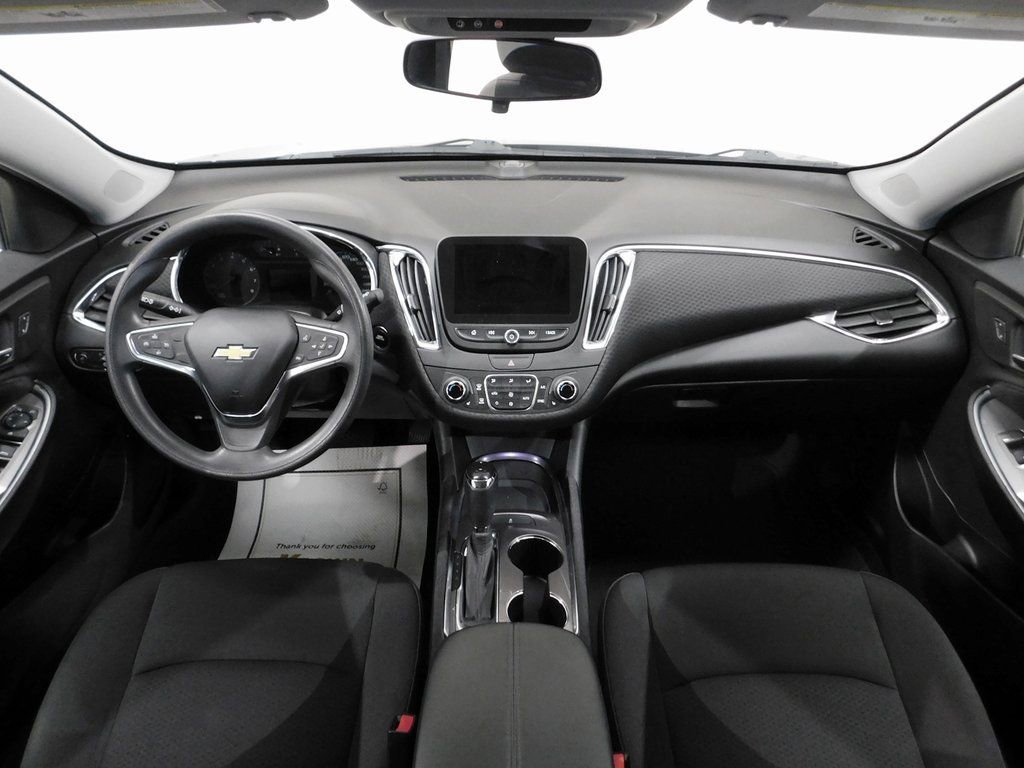 Used 2019 Chevrolet Malibu LT image 38