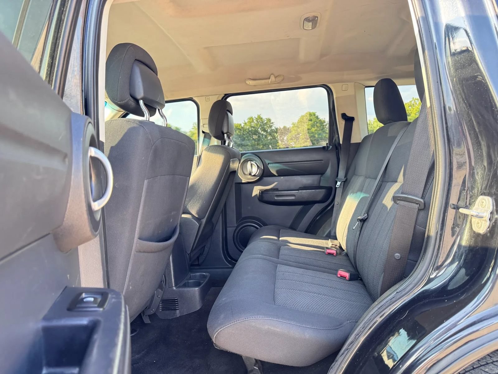 Used 2011 Dodge Nitro Heat RWD image 12
