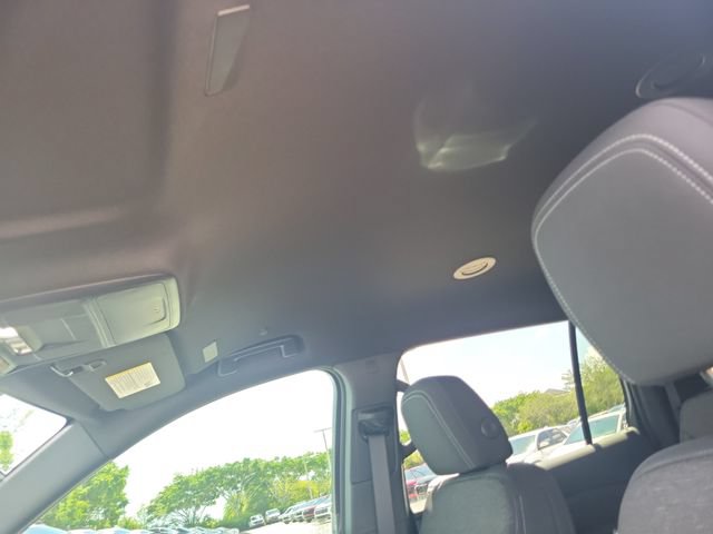 New 2026 Chevrolet Traverse LT w/ Midnight/Sport Edition FWD image 12
