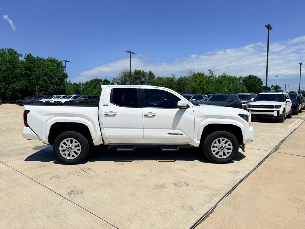 Used 2025 Toyota Tacoma SR5 RWD image 6