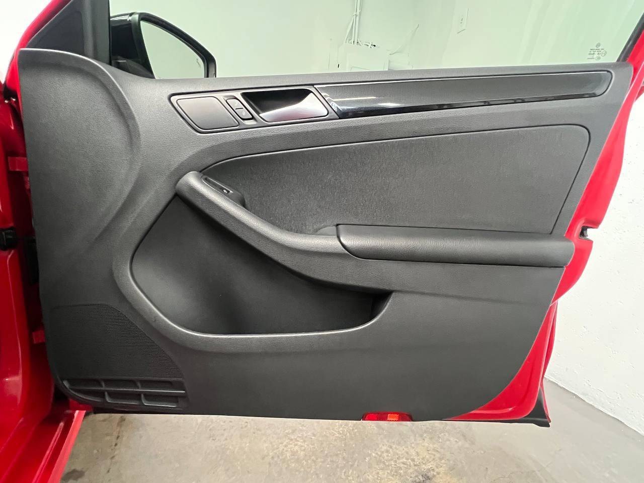 Used 2018 Volkswagen Jetta Sport image 11