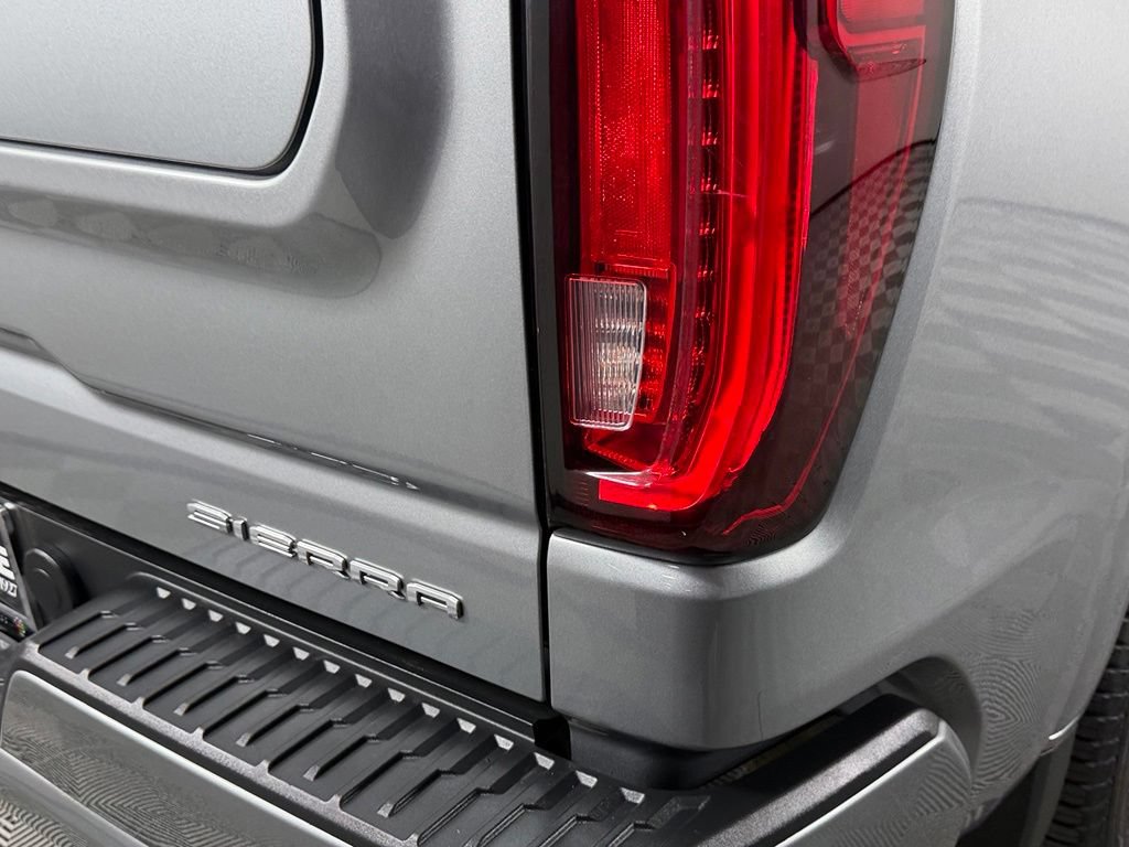 Used 2023 GMC Sierra 1500 Denali AWD/4WD image 13