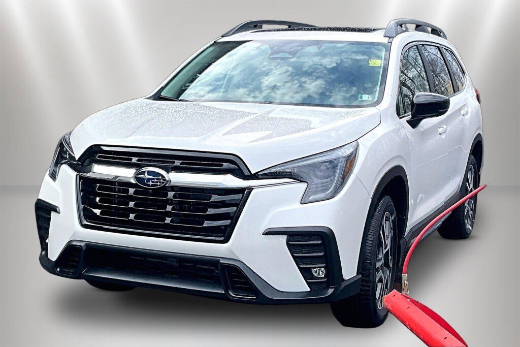 New 2026 Subaru Ascent Limited AWD/4WD image 2