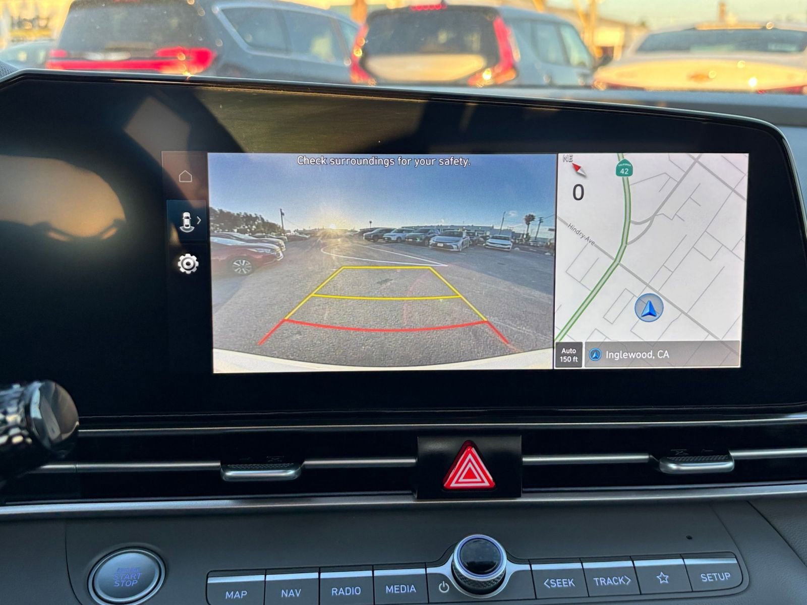 Used 2025 Hyundai Elantra SEL image 25