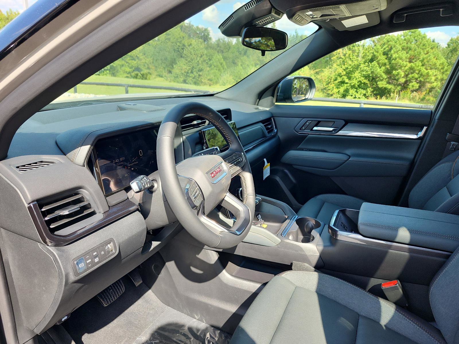 New 2026 GMC Terrain AT4 w/ Convenience Package III image 11