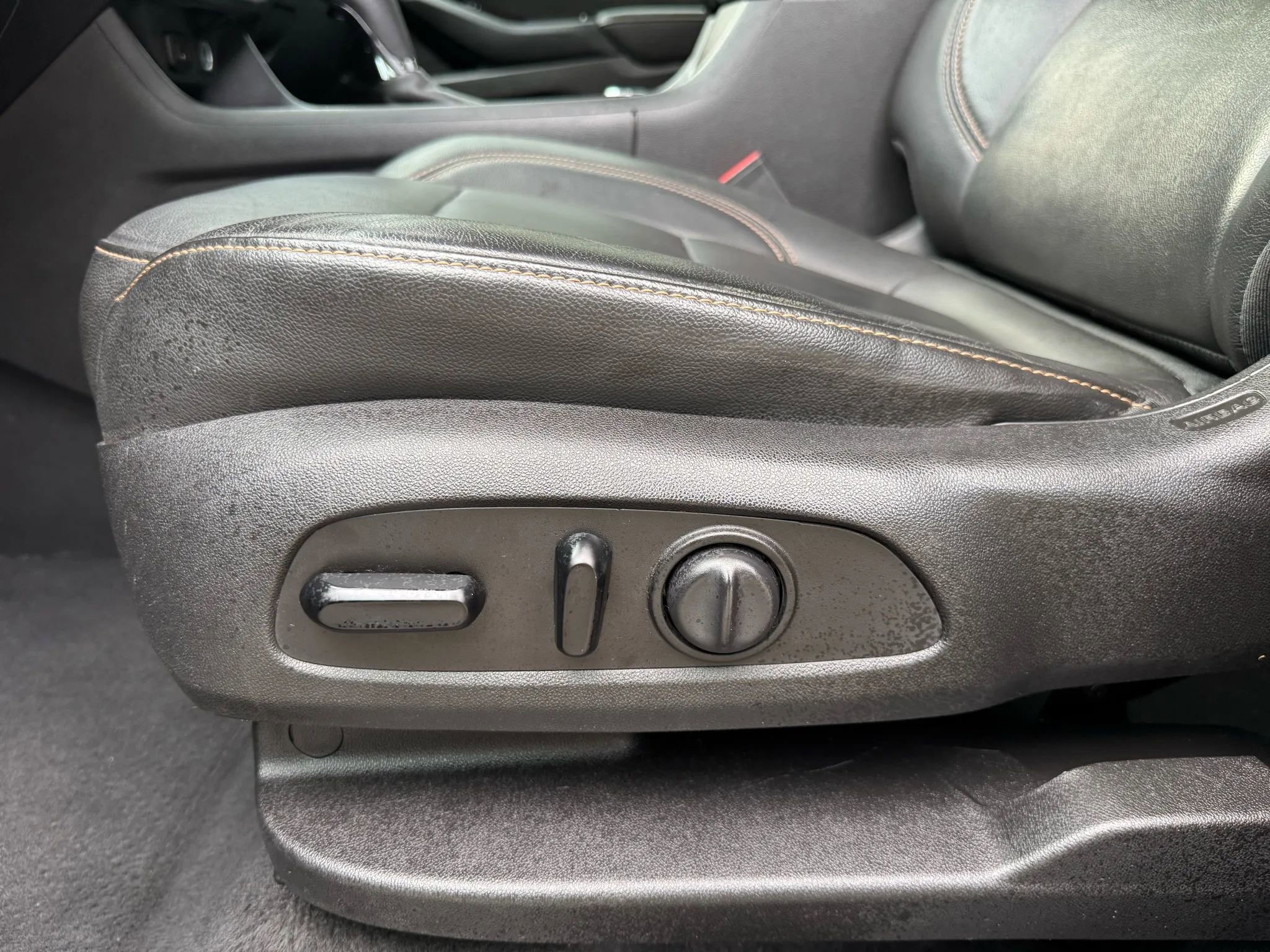 Used 2019 Chevrolet Traverse LT w/ LT Premium Package image 14