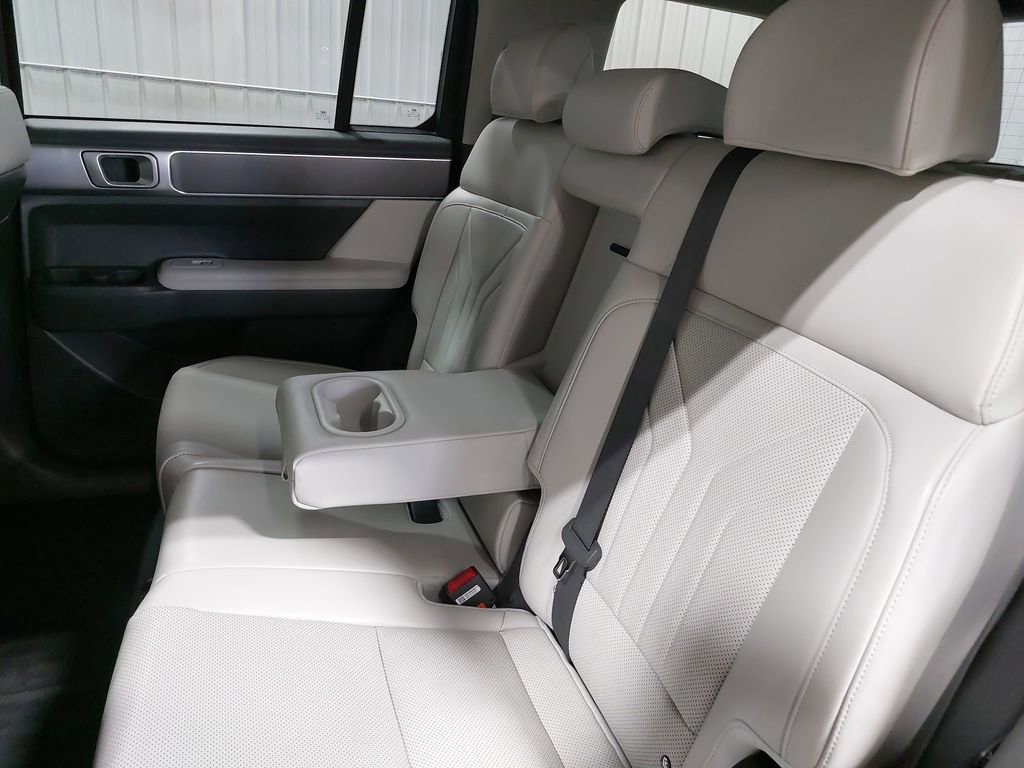 Certified 2025 Hyundai Santa Fe SEL image 15