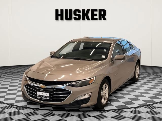 Used 2022 Chevrolet Malibu LT FWD image 4