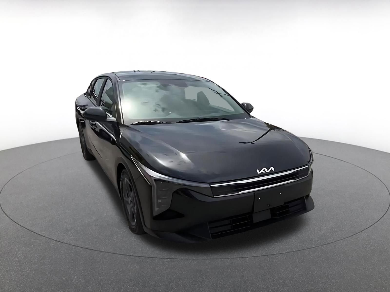Used 2025 Kia K4 FWD image 3