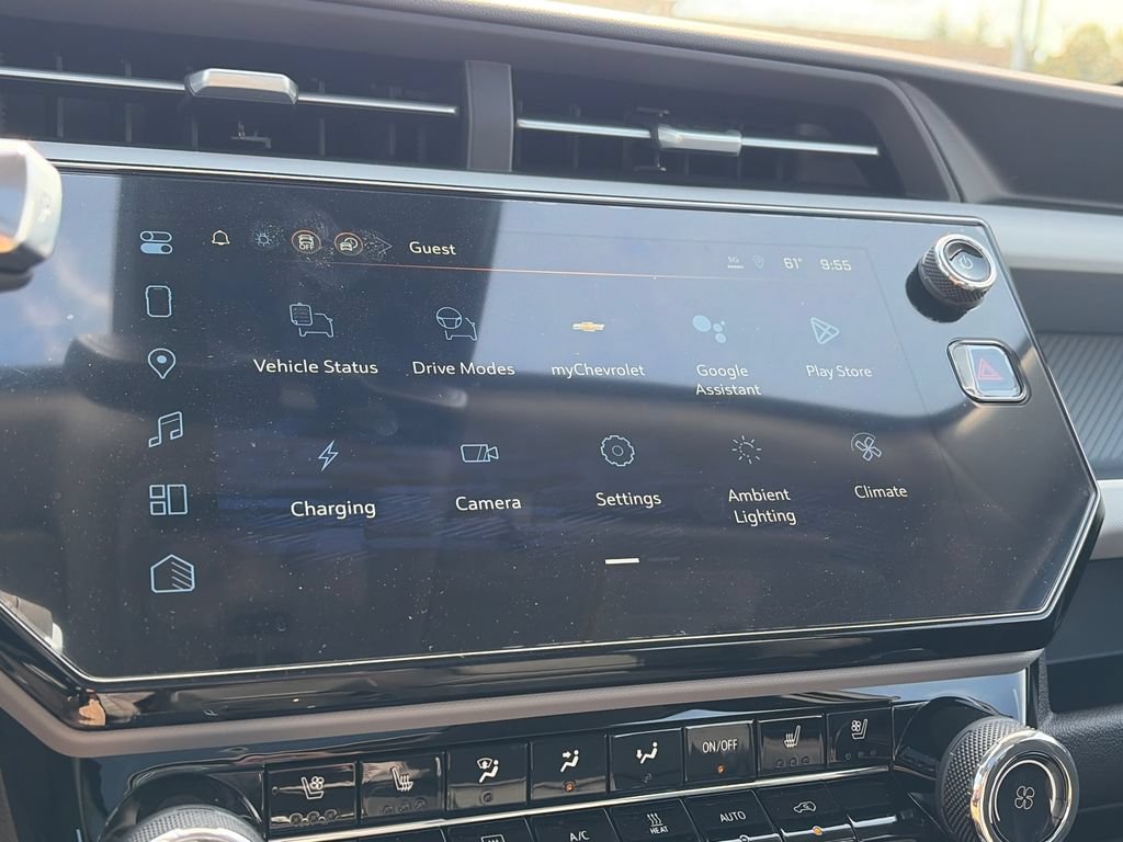 New 2027 Chevrolet Bolt RS w/ Technology Package FWD image 19