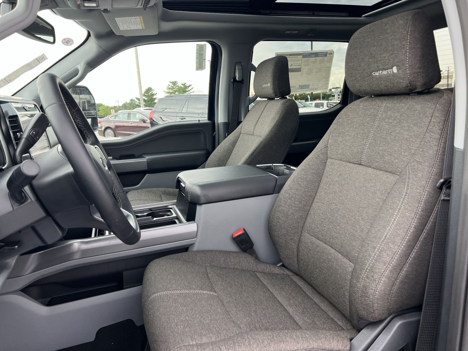 New 2027 Ford F250 XLT w/ XLT Premium Package AWD/4WD image 13