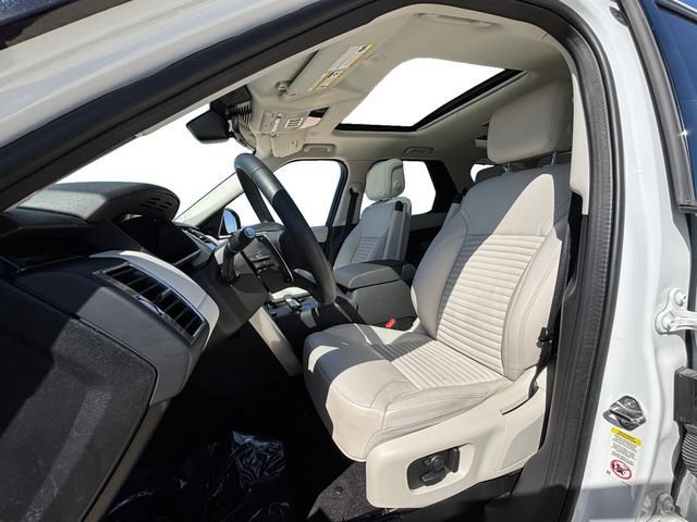 Used 2025 Land Rover Discovery S AWD/4WD image 11