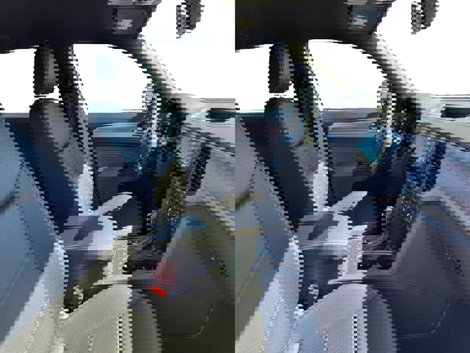 Used 2021 Volkswagen Atlas Cross Sport SE image 17