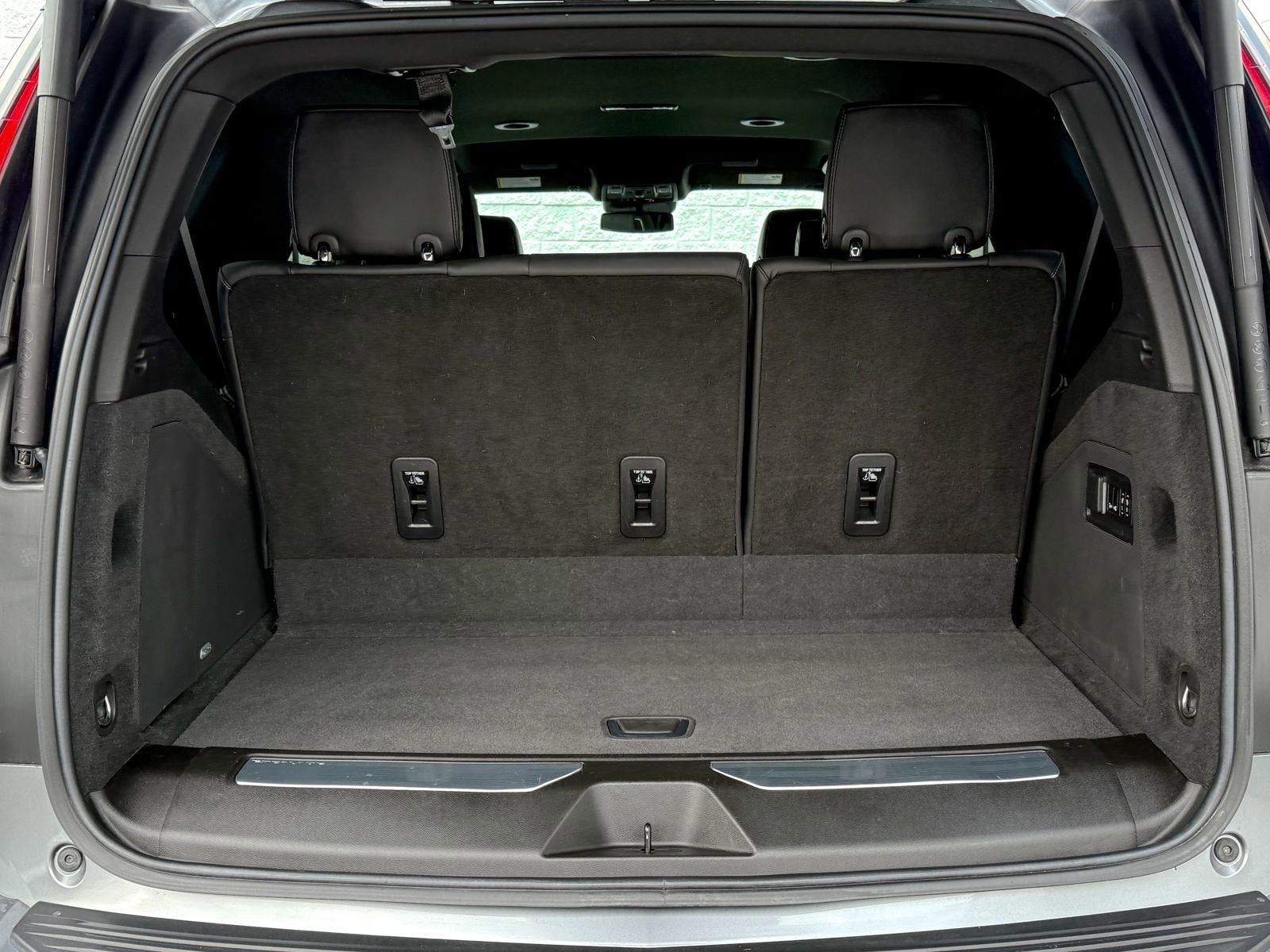 Certified 2022 Cadillac Escalade Luxury image 35