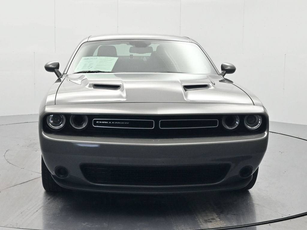 Used 2023 Dodge Challenger SXT RWD image 2