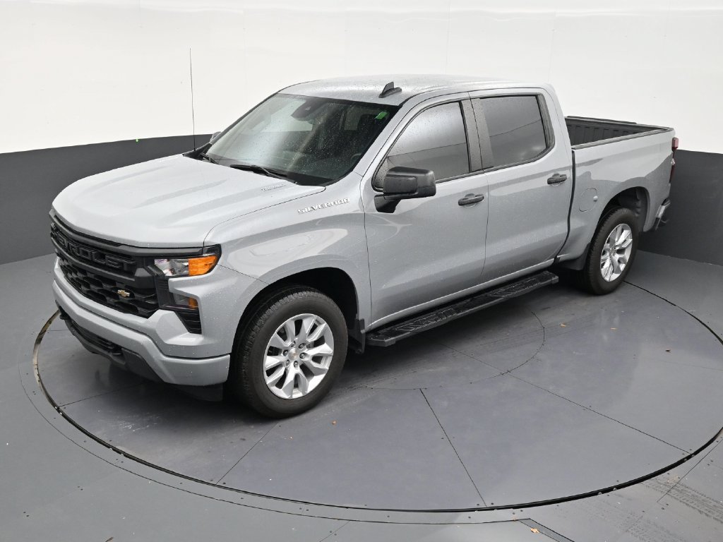 Used 2024 Chevrolet Silverado 1500 Custom RWD image 11