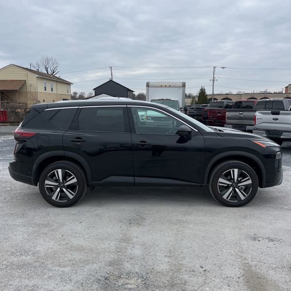 Used 2026 Nissan Rogue SL image 9