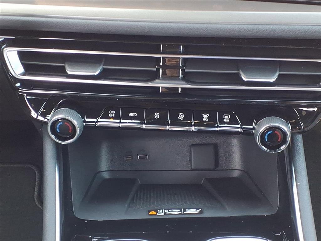 New 2026 Chevrolet Traverse LT w/ Midnight/Sport Edition image 15