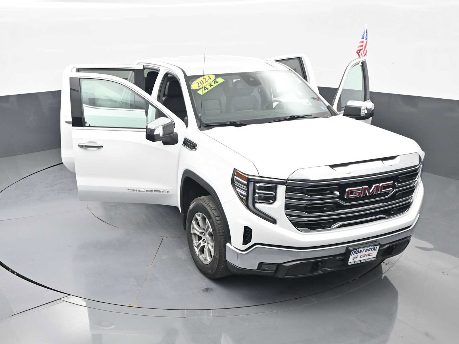 Used 2024 GMC Sierra 1500 SLT AWD/4WD image 40