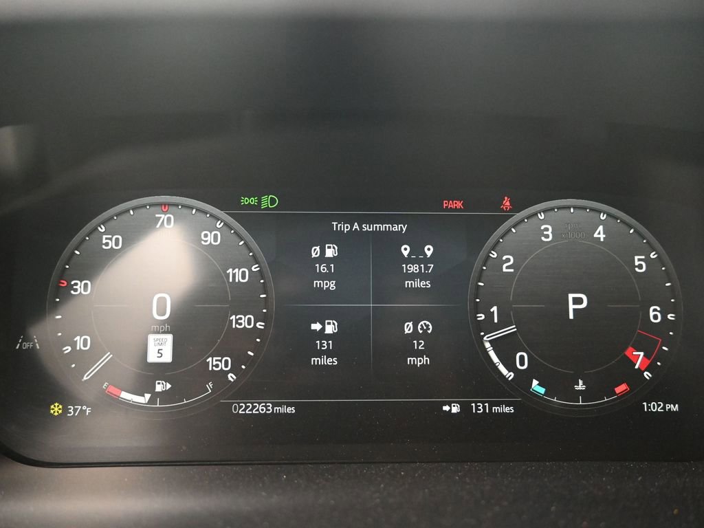 Used 2024 Land Rover Defender 110 S image 16