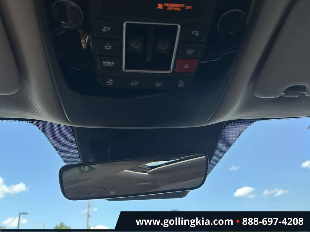 Certified 2025 Kia Carnival SX FWD image 29