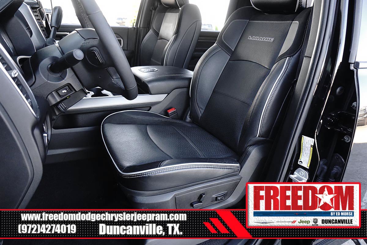 Used 2025 RAM 3500 Laramie AWD/4WD image 13
