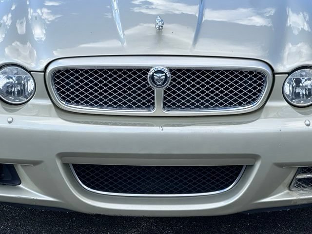 Used 2008 Jaguar XJ8 RWD image 4