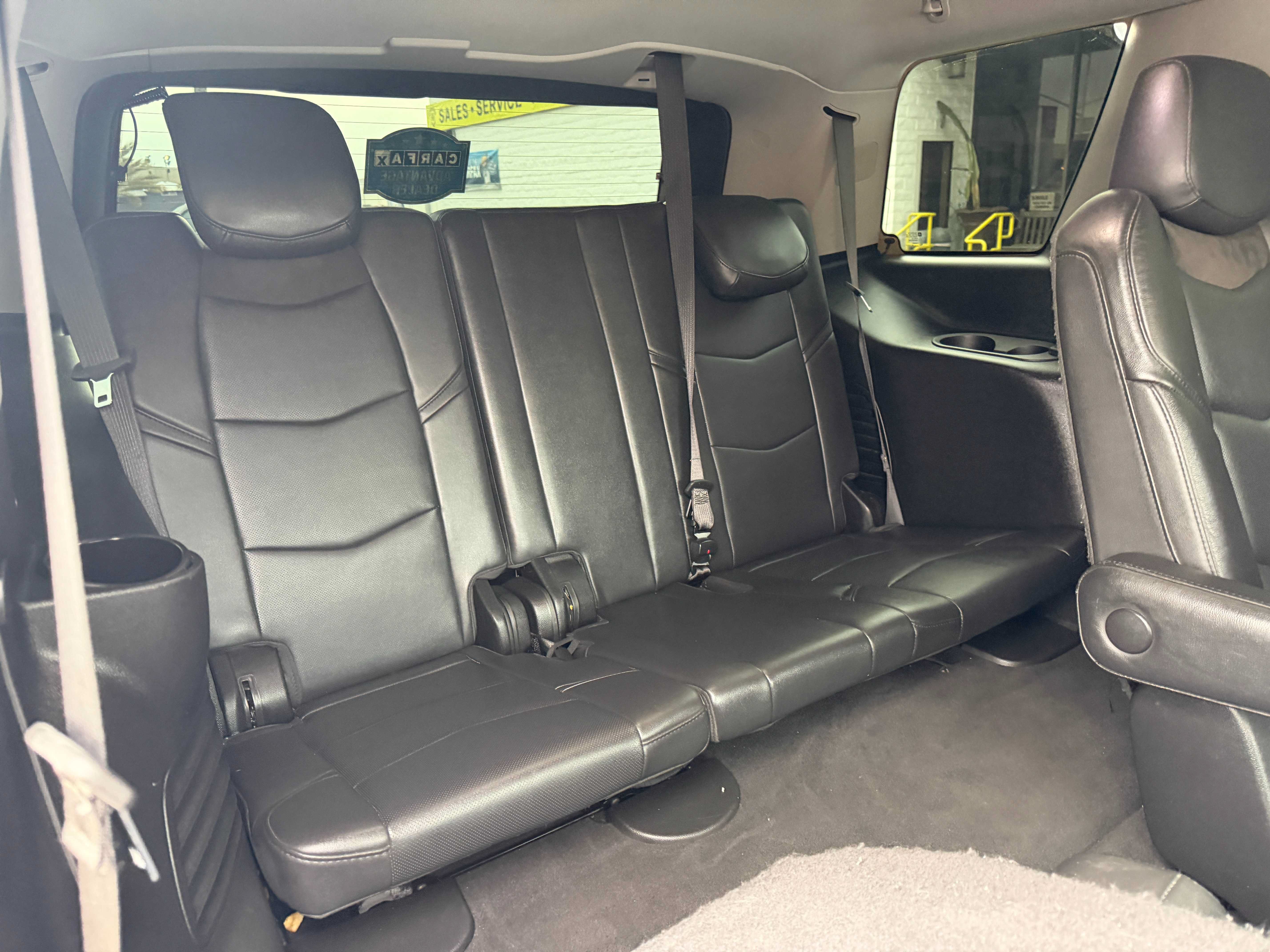 Used 2020 Cadillac Escalade Luxury RWD image 16